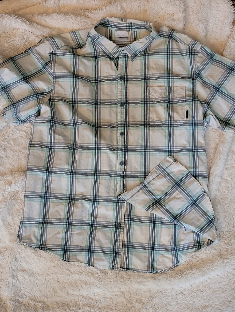 Men's Short-Sleeve Plaid Button-Up Shirt - Light Blue & White